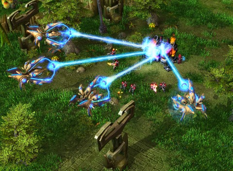 Starcraft 2 Screenshot Warpgleiter vs Terraner