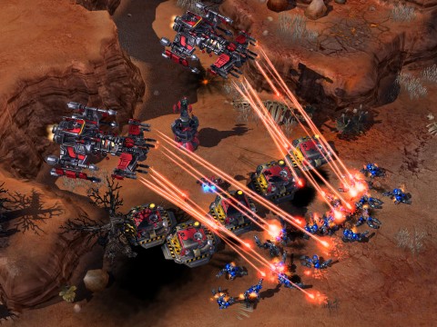 Starcraft 2 Screenshot Schwerer Kreuzer in Aktion